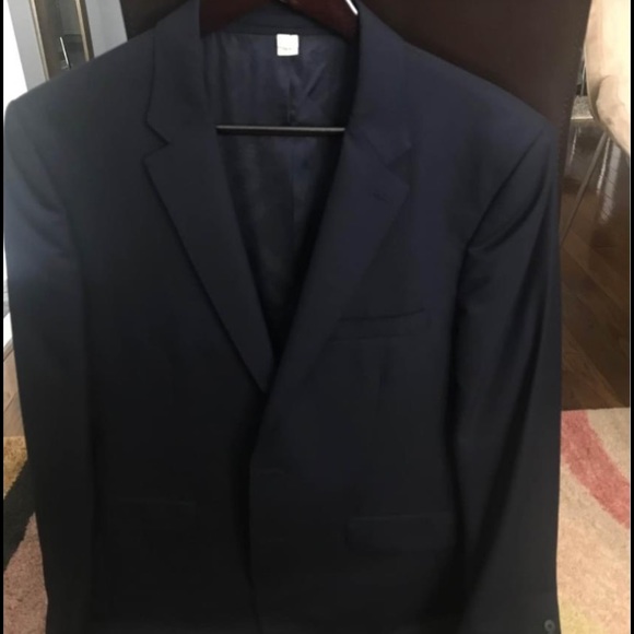 Selling Burberry-London navy blue suit - Picture 3 of 7